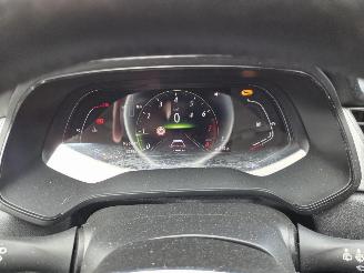 Renault Captur TECHNO 67KW / CAMERA / NAVI picture 16