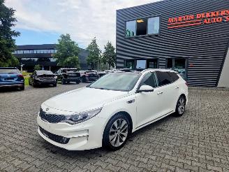 Schadeauto Kia Optima AUTOM / PANO / LEER 2017/3