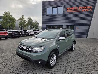Schadeauto Dacia Duster TCe 67KW / CAMERA / NAVI 2023/2