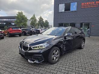 BMW 1-serie 118i  / AUTOMAAT picture 6