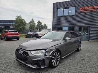 Voiture accidenté Audi A4 2.0 LTr TDi / S-LINE / PANORAMADAK / LEER 2022/10