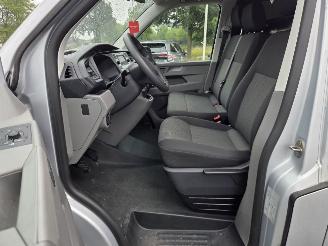 Volkswagen Transporter 2.0TDi. 150PK - L2 H1 /  27000 KM / ZILVER / CLIMA picture 16