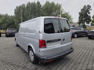 Volkswagen Transporter 2.0TDi. 150PK - L2 H1 /  27000 KM / ZILVER / CLIMA picture 4