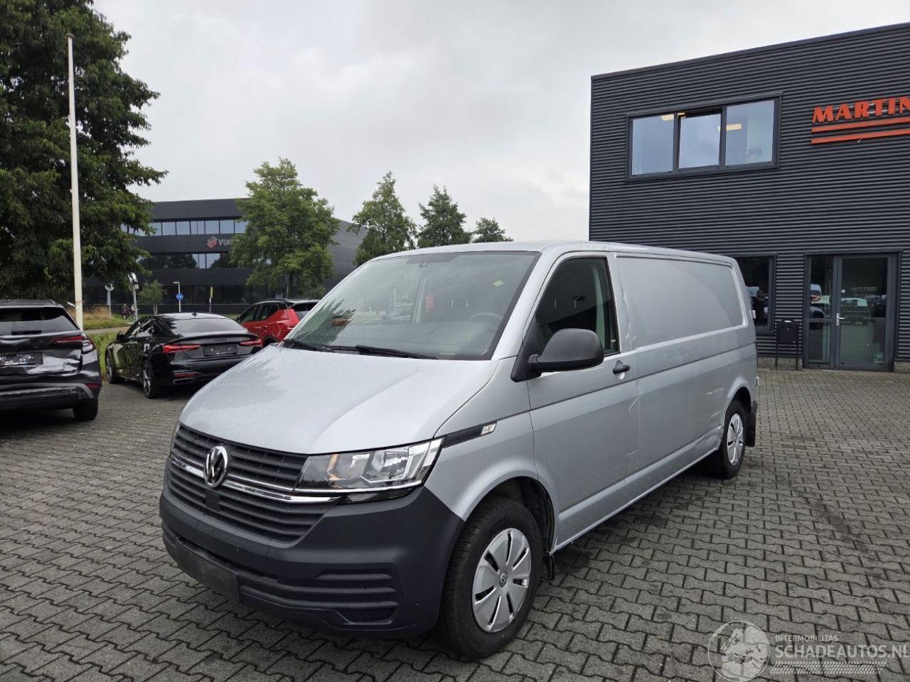 Volkswagen Transporter 2.0TDi. 150PK - L2 H1 /  27000 KM / ZILVER / CLIMA