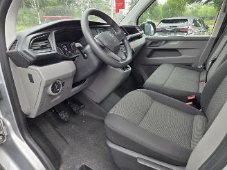 Volkswagen Transporter 2.0TDi. 150PK - L2 H1 /  27000 KM / ZILVER / CLIMA picture 17