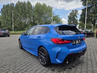 BMW 1-serie 118i  M-SPORTPAKKET / PANO / SPORTSTOELEN picture 5