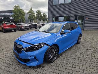 BMW 1-serie 118i  M-SPORTPAKKET / PANO / SPORTSTOELEN picture 21