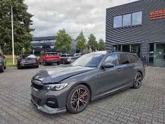 Unfallwagen BMW 3-serie M-SPORT / PANO / CAMERA / H.K AUDIO / DRAVITGRAU MET 2021/3