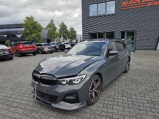 Voiture accidenté BMW 3-serie M-SPORT / PANO / CAMERA / H.K AUDIO / DRAVITGRAU MET 2021/3