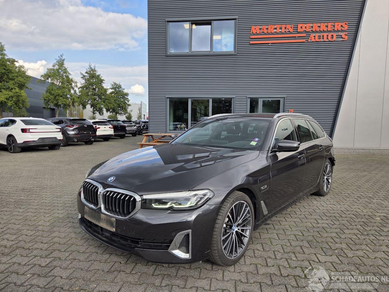 BMW 5-serie 530e Hybride / LEER SPORTINT / HEAD UPP / H&K AUDIO