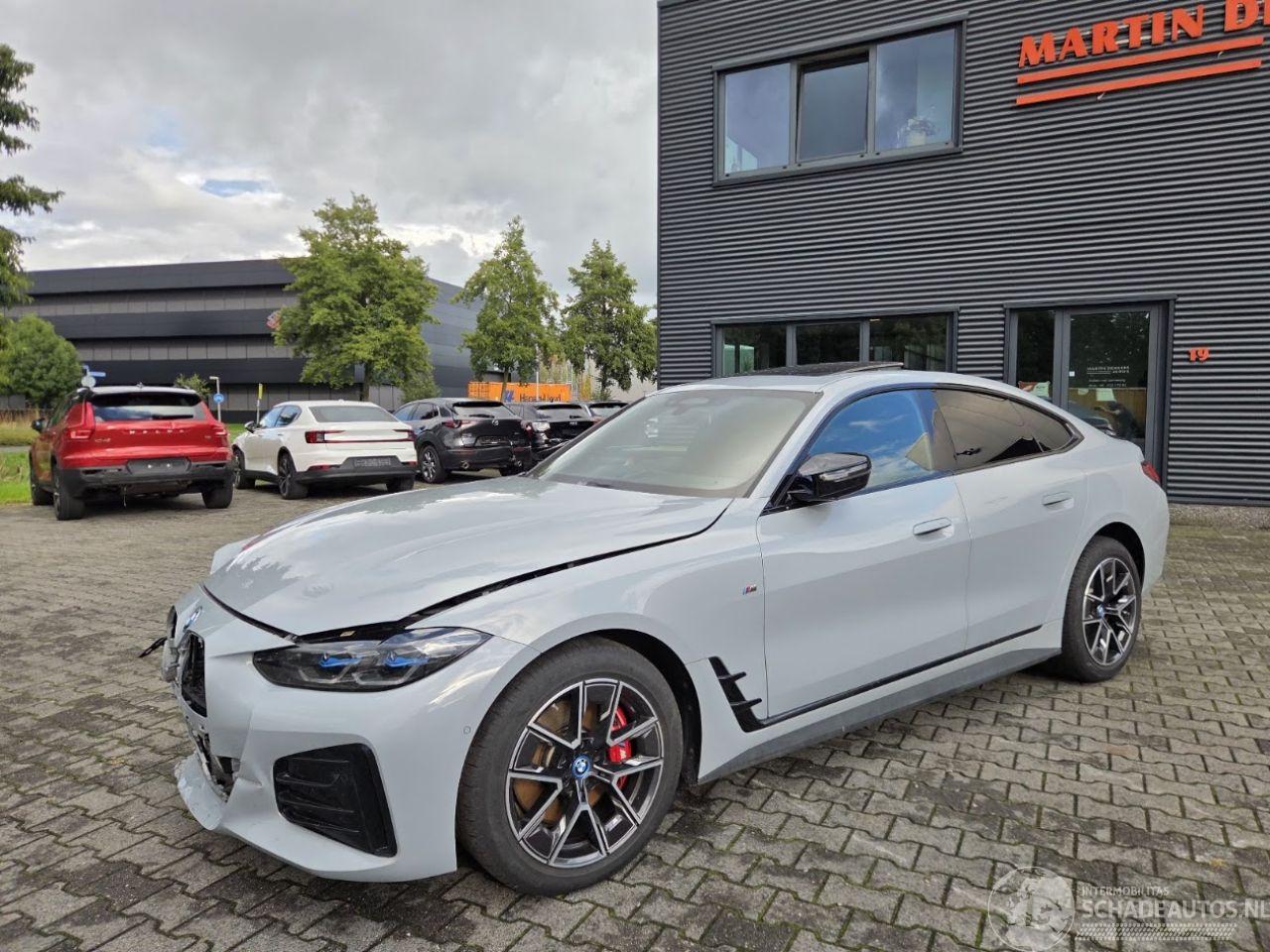 BMW i4 M-50 400KW X-Drive / PANO / HEAD UPP / BROOKLYN GRAU