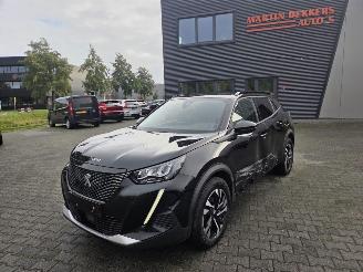 Voiture accidenté Peugeot 2008 96kw / NAVI / CAMERA / 51 DKM 2022/10