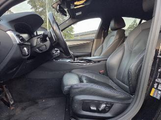 BMW 5-serie 520e P-HEV M-SPORT / 72 DKM picture 15