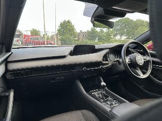 Mazda 3 2.0 SkyActiv-G Luxery | RHD | HUD | CAMERA | ACC picture 9