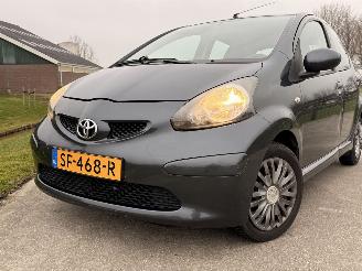 Toyota Aygo | AIRCO | APK TOT SEPT-2026 | RIJDENDE AUTO !! picture 2
