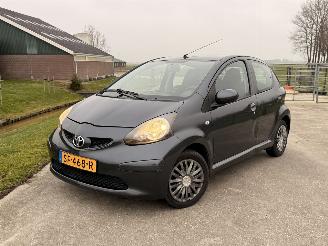 Schadeauto Toyota Aygo | AIRCO | APK TOT SEPT-2026 | RIJDENDE AUTO !! 2008/9