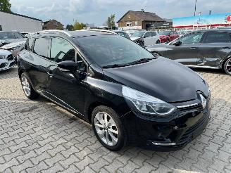 Renault Clio  picture 2