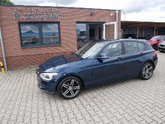 Voiture accidenté BMW 1-serie 120 D  X-DRIVE SPORTLINE 2014/4