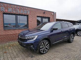 Voiture accidenté Renault Espace VI Iconic E-Tech Hybrid Pane Leer 7 persoons 2023/12