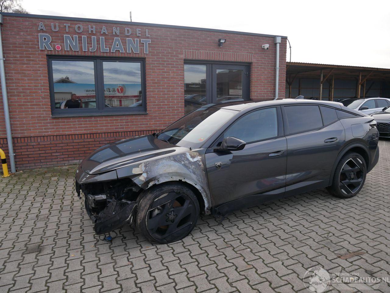 Peugeot 408 GT 225 PLUG IN HYBRYDE BENZINE LEER LED