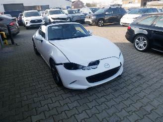 Mazda MX-5 SKYACTIVE picture 2
