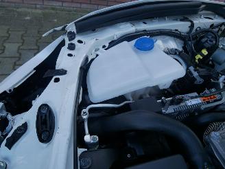 Mazda MX-5 SKYACTIVE picture 8