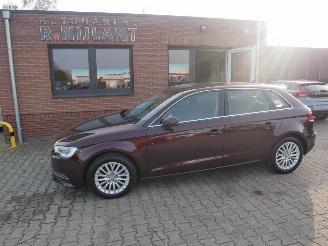 škoda osobní automobily Audi A3 SPORTBACK AMBIENTE S-TRONIC XENON LEER 2014/5