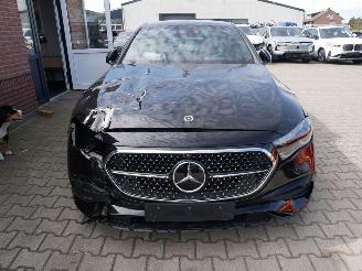 Mercedes E-klasse E 220 CDI AMG PREMIUM PANORAMADAK ALCANTARA LED  360° HUD picture 3