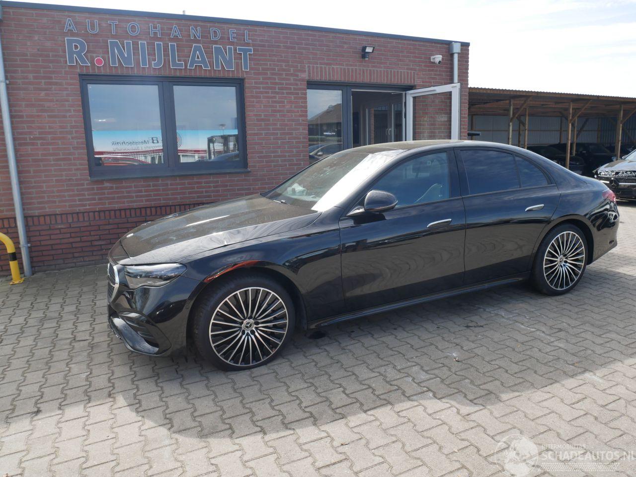 Mercedes E-klasse E 220 CDI AMG PREMIUM PANORAMADAK ALCANTARA LED  360° HUD