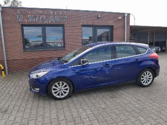 Unfallwagen Ford Focus TITANIUM BI-XENON 2016/12