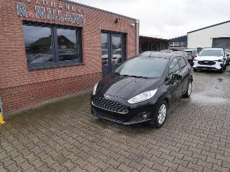 skadebil auto Ford Fiesta  2015/7