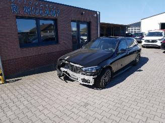 Mercedes C-klasse C 300 Te PLUG IN AMG PANORAMADAK DIGITAL LIGHT LEER BURMESTER picture 1