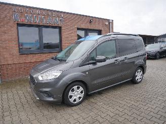 Unfallwagen Ford Tourneo Courier TITANIUM 2019/11