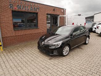 škoda osobní automobily Renault Clio  2021/12