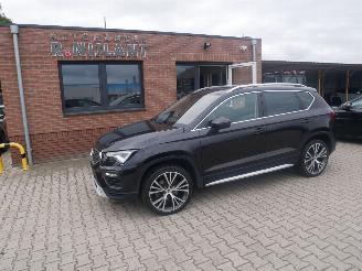 uszkodzony samochody osobowe Seat Ateca XPERIENCE PANORAMADAK ALCANTARA  ACC 2021/12