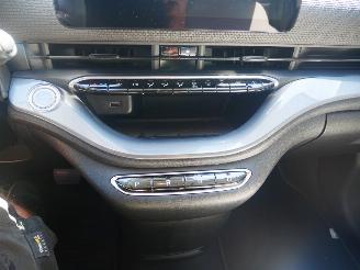 Fiat 500E LA PRIMA BY BOCELLI picture 15