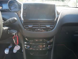 Peugeot 2008 GT ALLURE PANORAMADAK picture 14