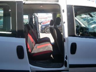 Fiat Doblo SX 5 PERSOONS picture 16