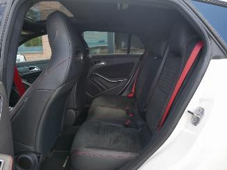 Mercedes Cla-klasse CLA 45 SHOOTING BRAKE PANORAMADAK ALCANTARA LED picture 14
