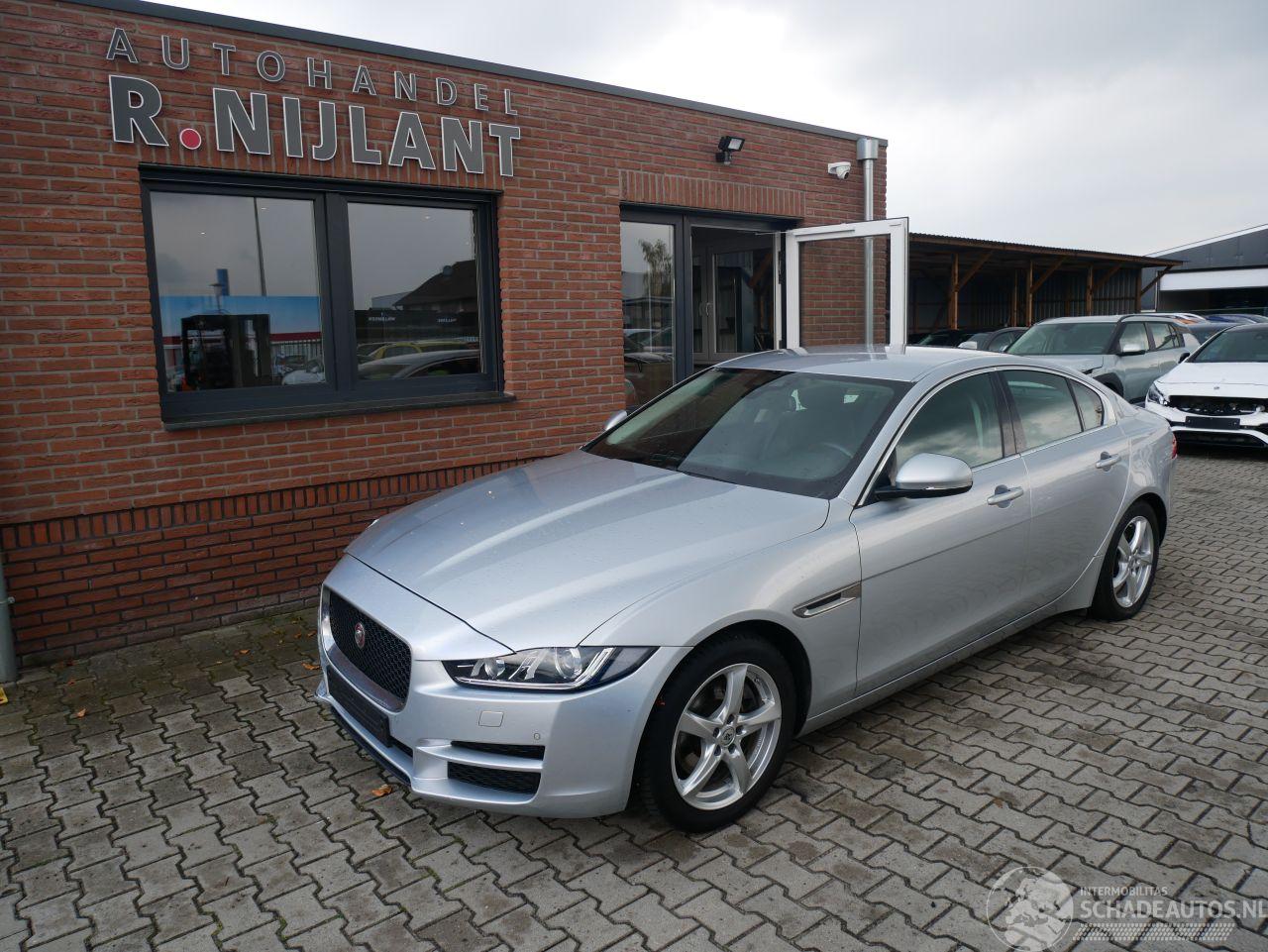 Jaguar XE PRESTIGE LEER LED