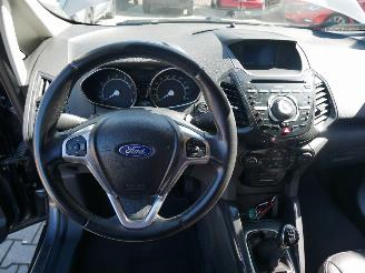 Ford EcoSport TITANIUM MOTORSCHADE picture 6