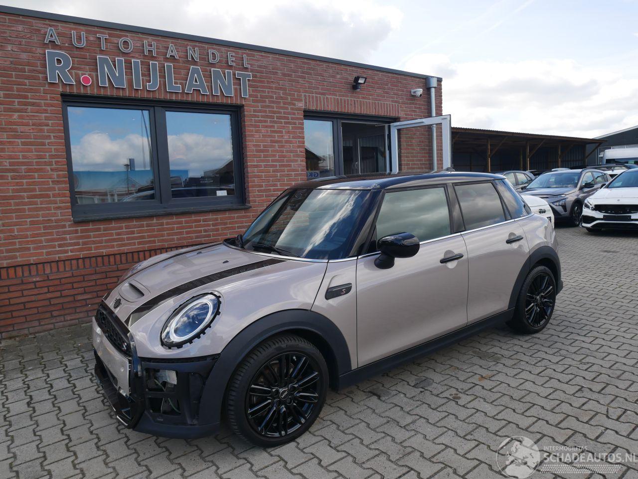 Mini Cooper S LEER LED AUTOMAAT