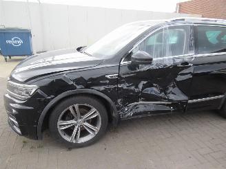 Volkswagen Tiguan 1.5TSI 150pk DSG-Aut. R-LINE Climatronic Leer Navi Panorama-D Camera ..... picture 8