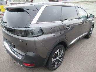 Unfallwagen Peugeot 5008 Puretech130 Aut. GT  7-Zits Climatronic HalfLeer Navi Camera Keyless-Go StoelVerwarming... 2023/10