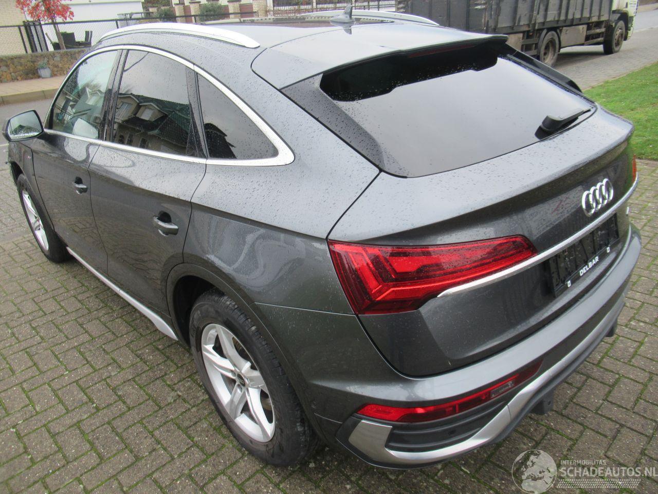 Audi Q5 SportBack 40TDI Quattro S-Tronic Aut.Mild-Hybrid Leer Navi Camera LuchtVering Trekhaak Klapbaar E.Stoelen StoelVerwarming.