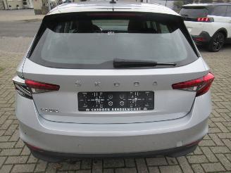 Skoda Fabia 1.0B Ambition 33.800km!!  Start&Stop Climatronic StoelVerwarming Keyless-Go  CruiseControl  Parktronic.... picture 9