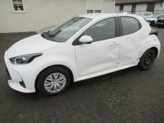 Toyota Yaris 1.5HYBRID Aut. 56.200km  Climat Camera CruiseControl....... picture 9