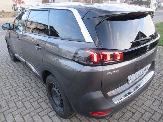 uszkodzony samochody osobowe Peugeot 5008 Puretech 130 Allure 7-Zits Climatronic HalfLeer Navi Camera ..... 2023/4
