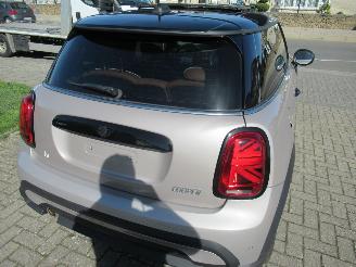 Mini Cooper 1.5 Aut.Climatronic Leer Navi Camera Panorama/Schuifdak Stoel-Verwarming... picture 8