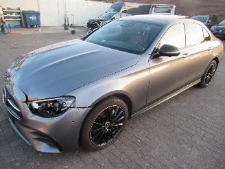 Mercedes E-klasse E200 d Aut. 79.000km!!  AMG-LINE Leder Navi 360Cam Pano Burmester-Sound.... picture 4